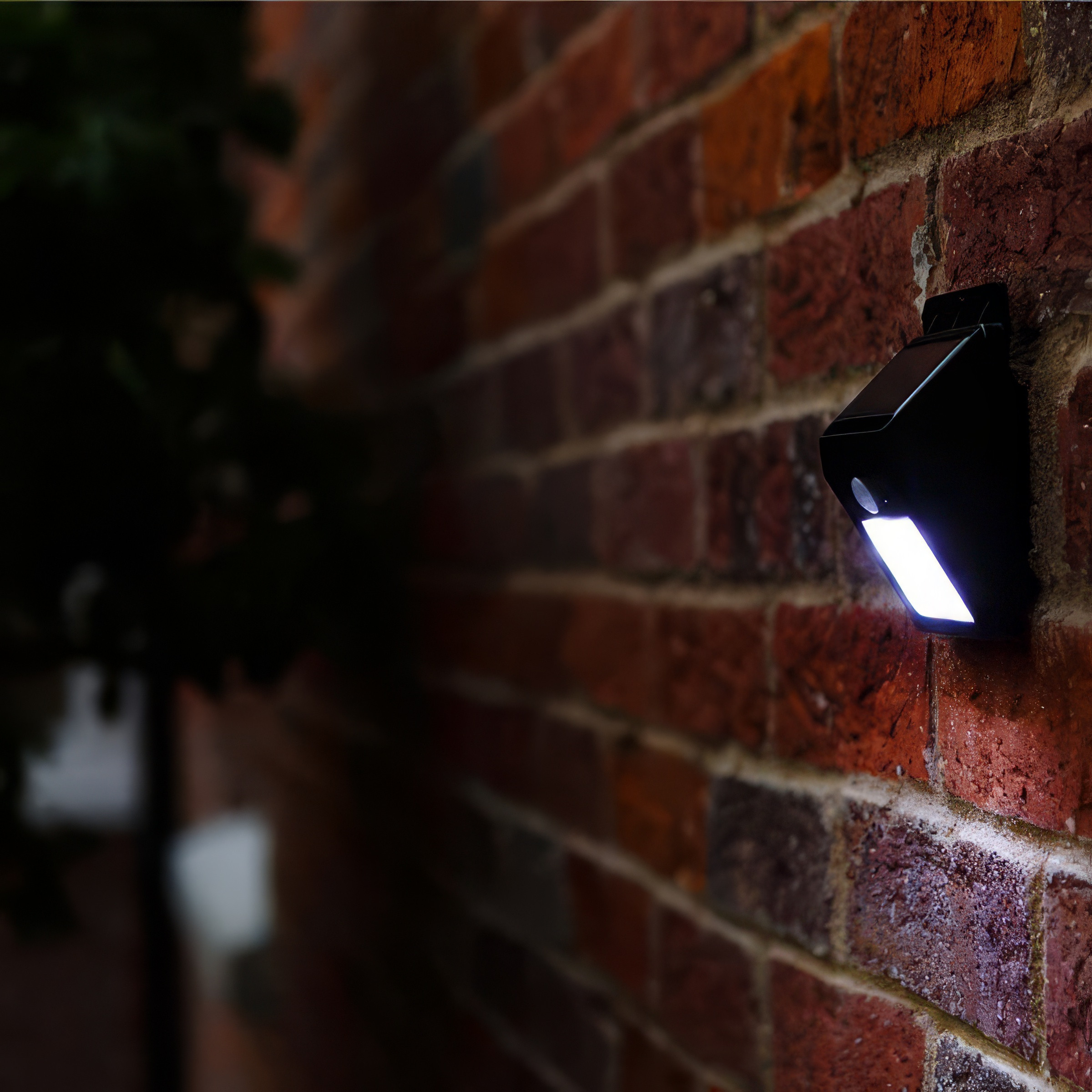 LED solar wall light motion...