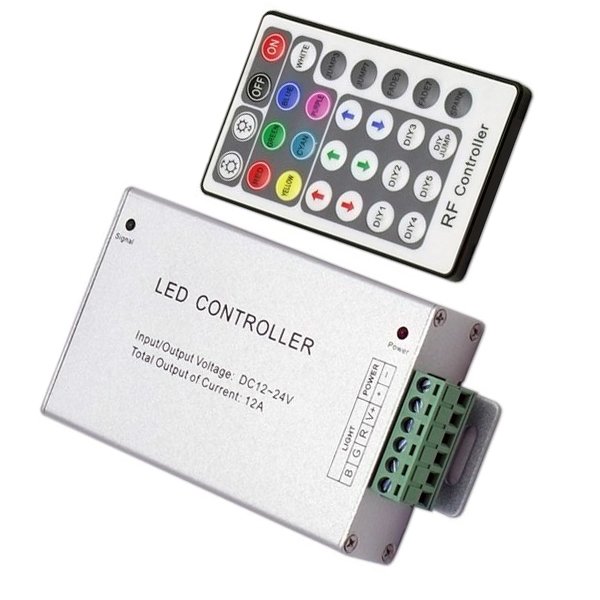 RADIOFREQUENCY Controller with 12A RGB Remote